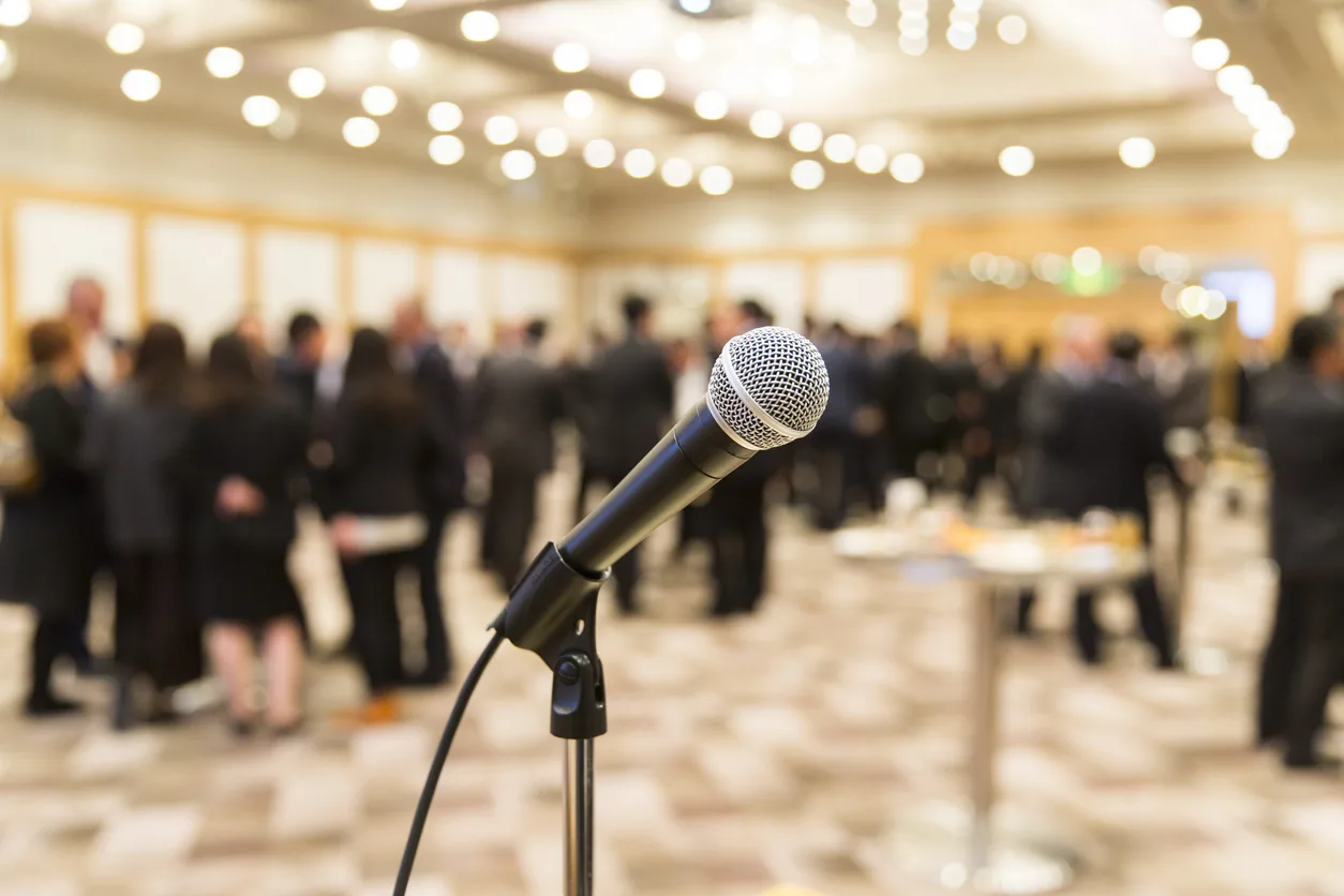 大規模表彰式は企画・運営会社への依頼がおすすめ