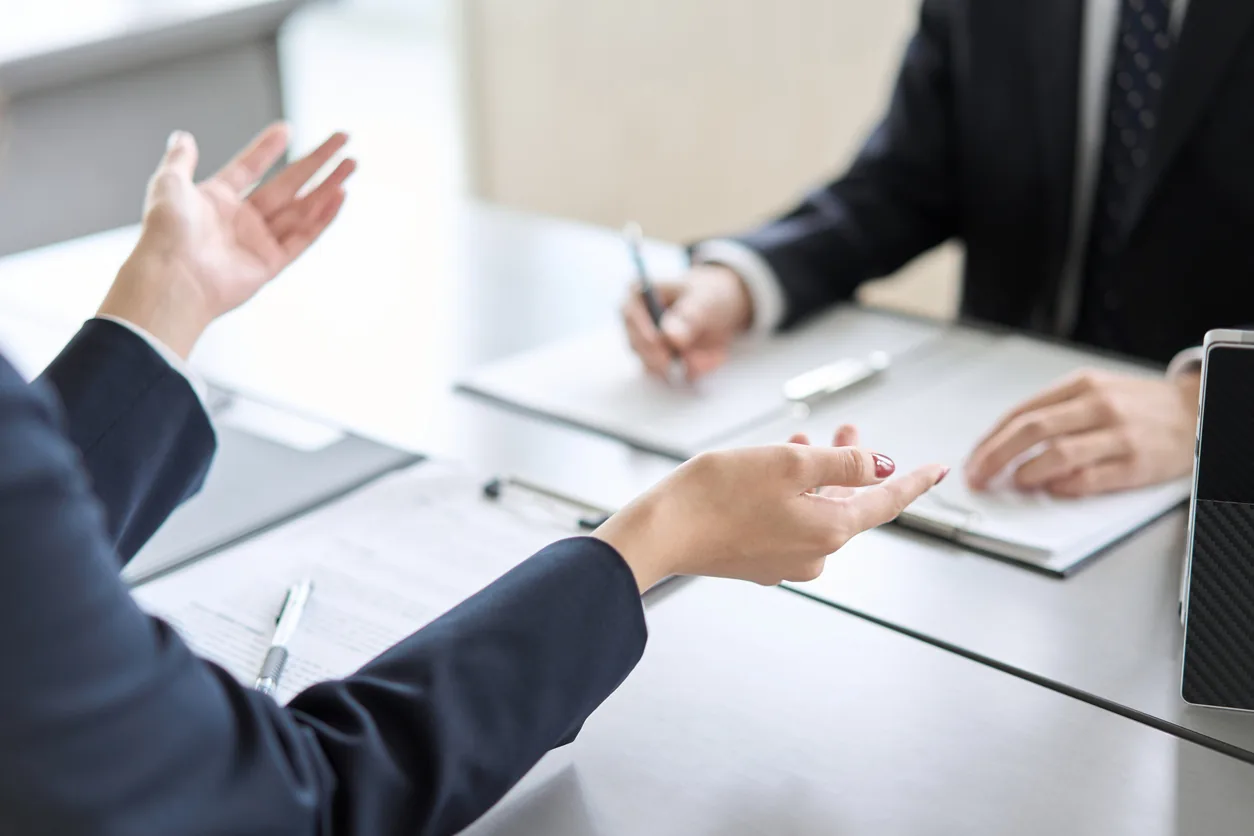 社内で決めることと外部へ相談できること